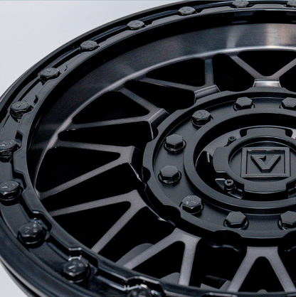 V08 BEADLOCK 15X7 +30MM 4X137/4X156 DARK TINT