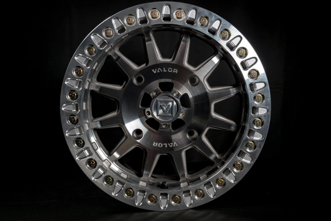 V09 BEADLOCK FLOW FORM 15X10 +00 5X114.3 RAW MACHINED